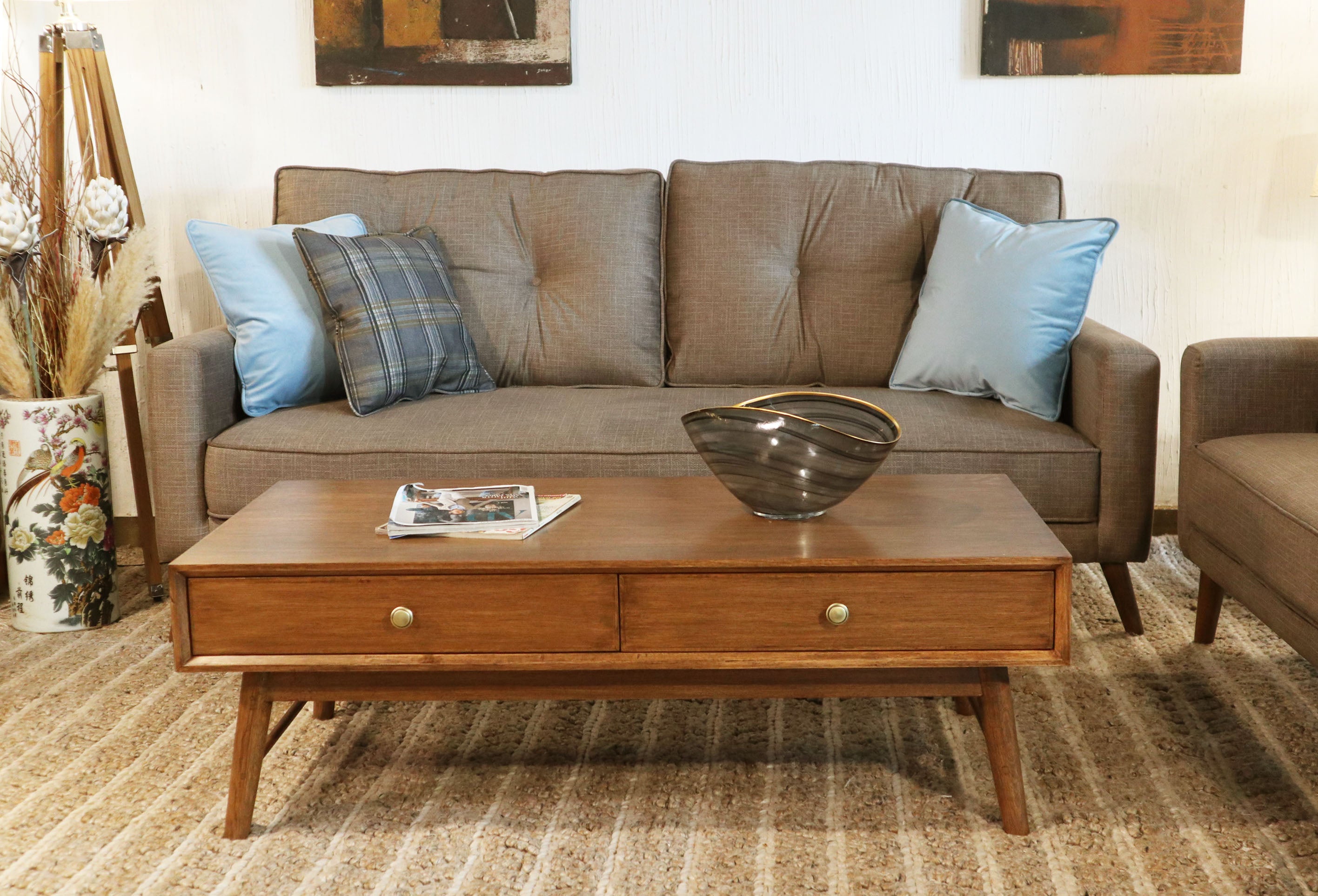 Classic Coffee table - oak finish