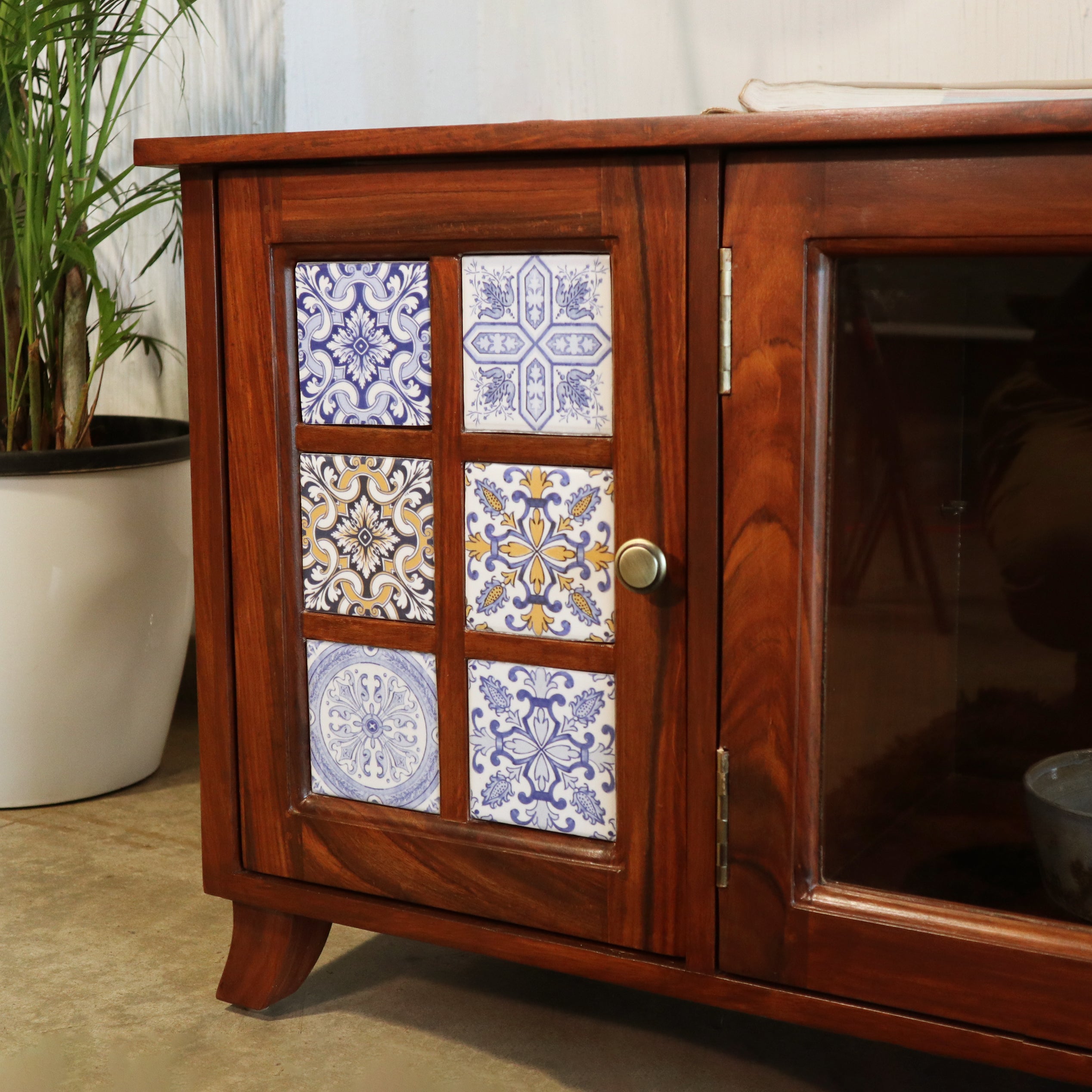 Tile TV Unit