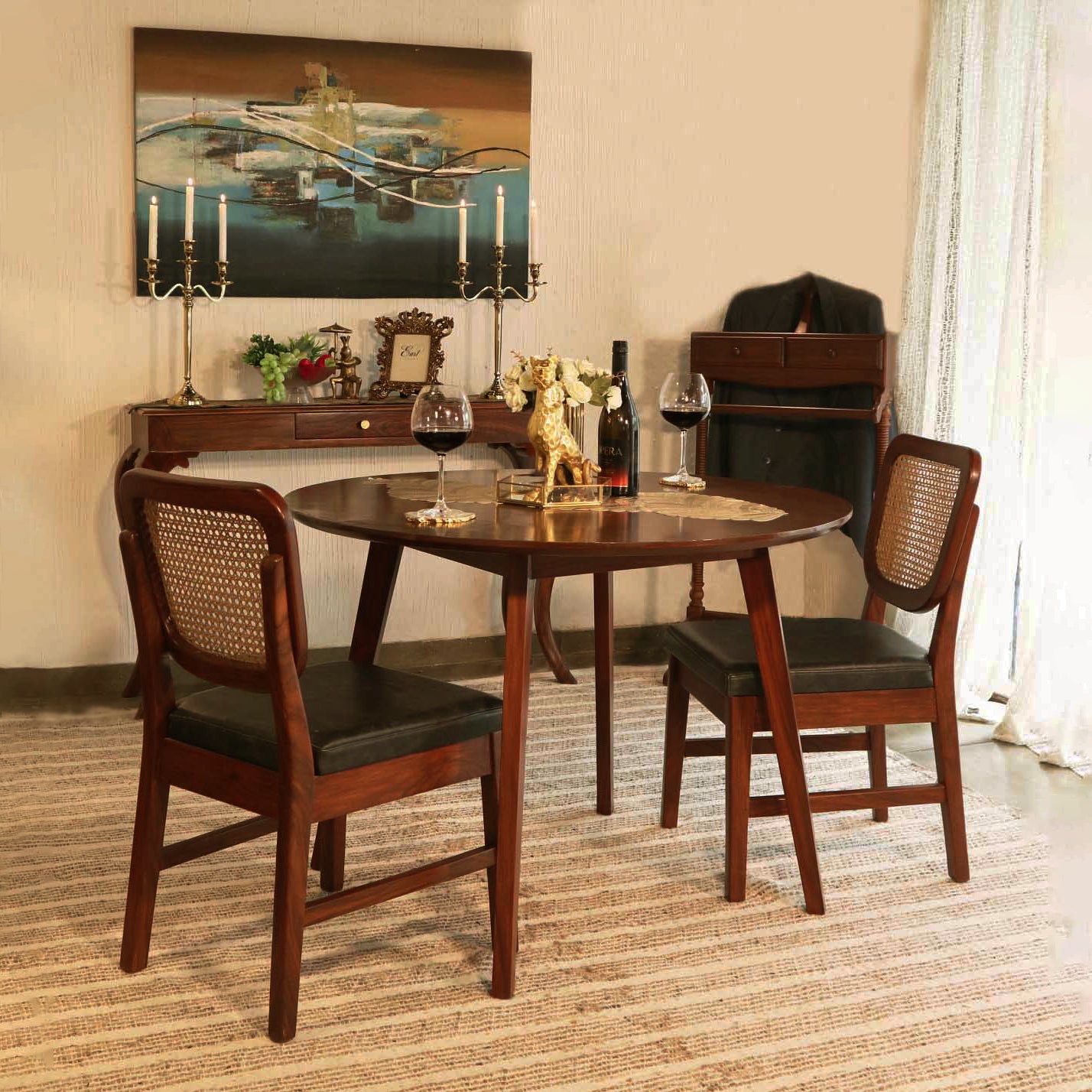 Classic Round Dining Table