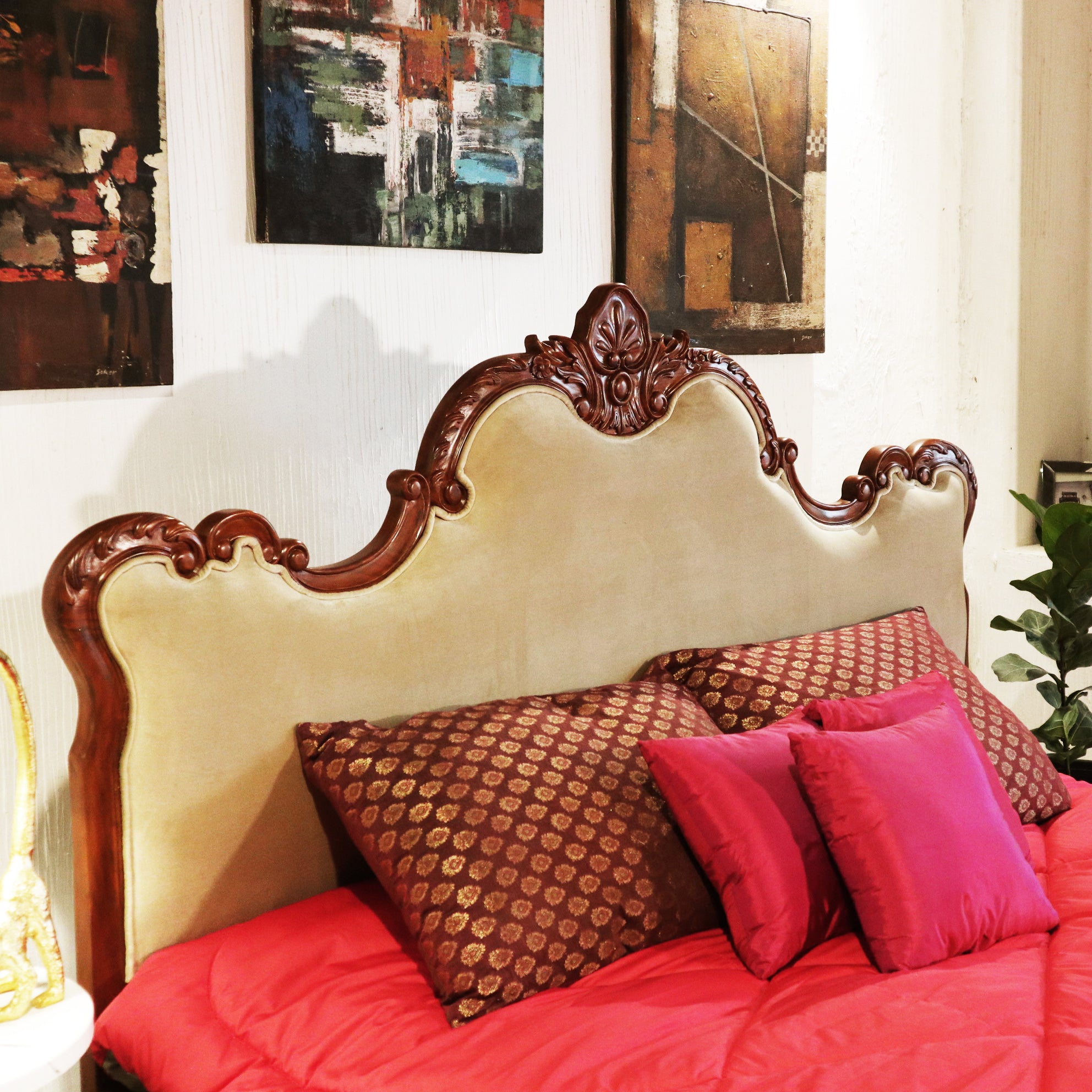 French Lilly Bed