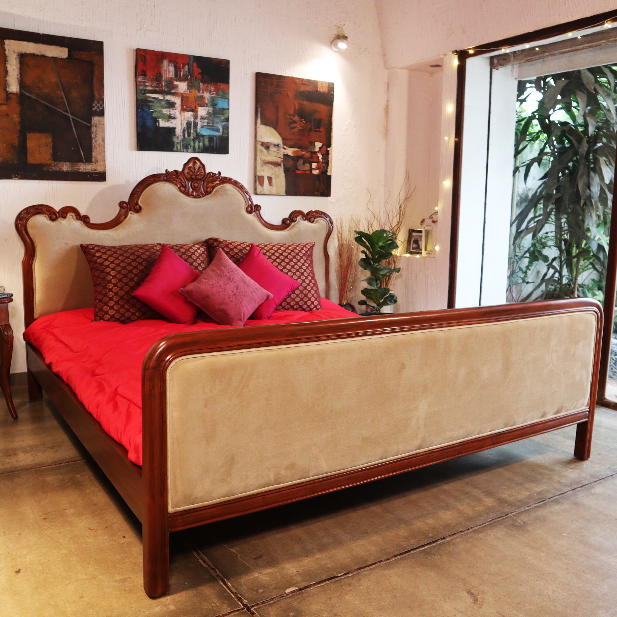 French Lilly Bed